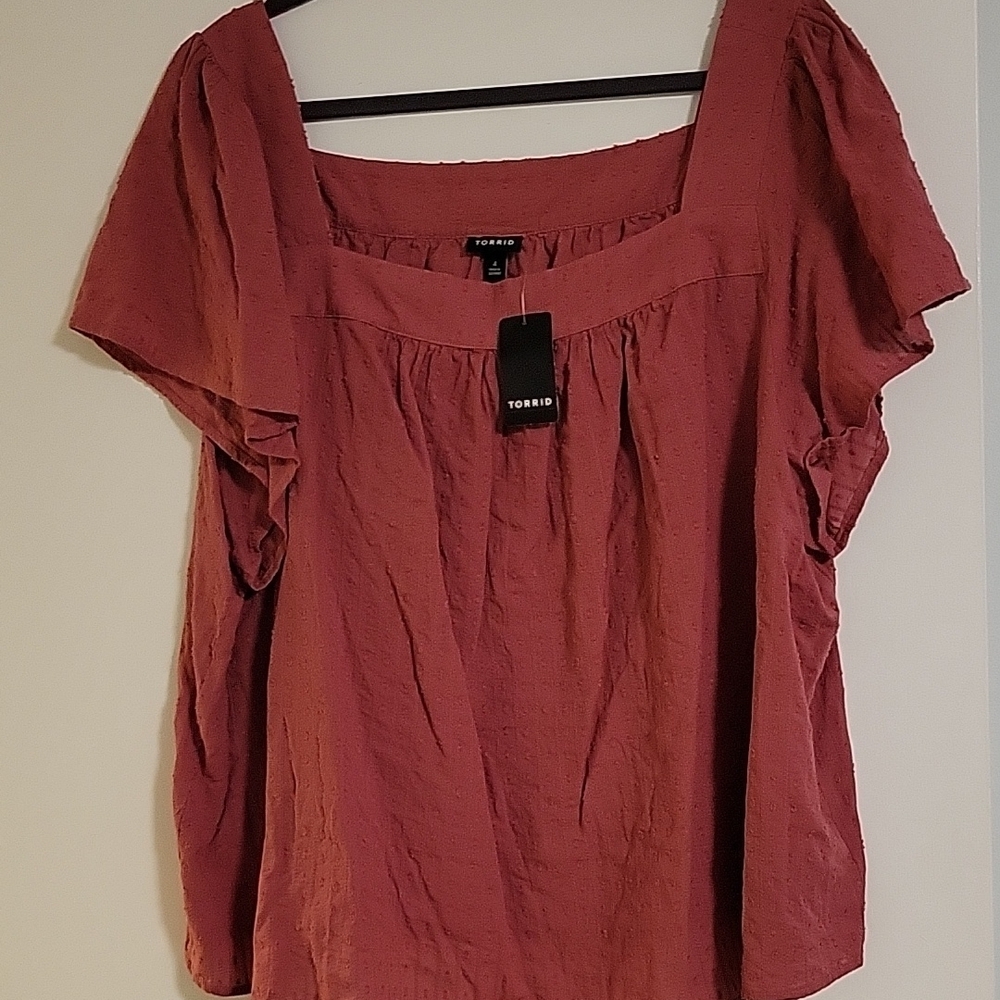 NWT - TORRID Women's Red Top